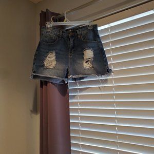 Denim distressed shorts